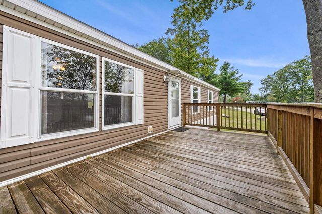 5 N Fuchsia Drive, Rochester, NH 03867