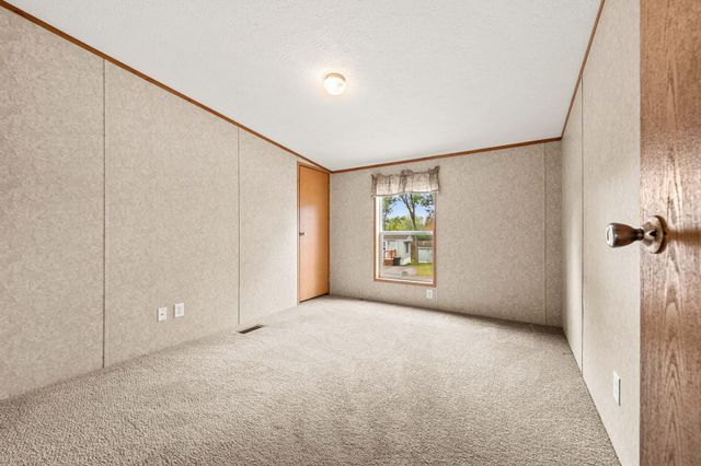 5 N Fuchsia Drive, Rochester, NH 03867