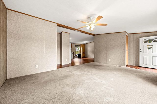 5 N Fuchsia Drive, Rochester, NH 03867