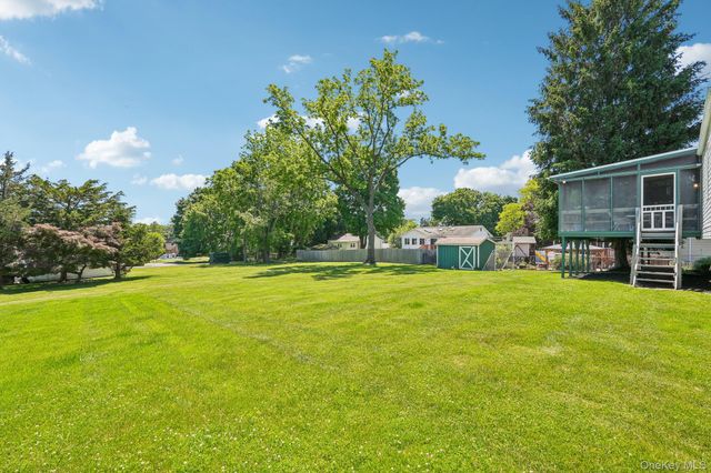 12 Bayview Drive, Stony Point, NY 10980