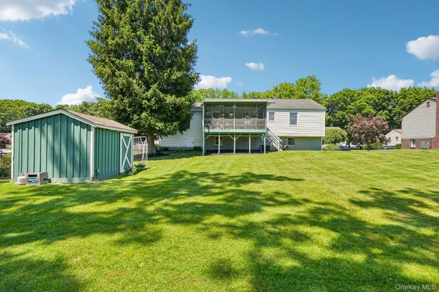 12 Bayview Drive, Stony Point, NY 10980
