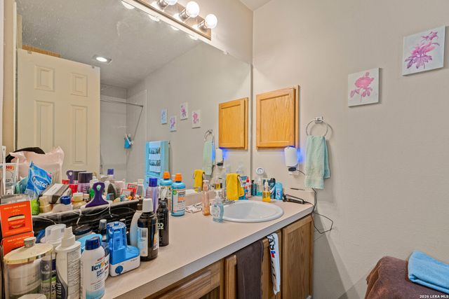 13651 Bridgeview, San Antonio, TX 78247