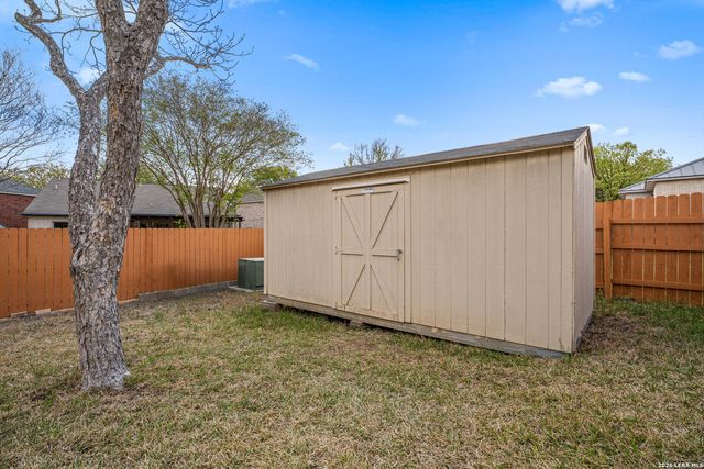 13651 Bridgeview, San Antonio, TX 78247