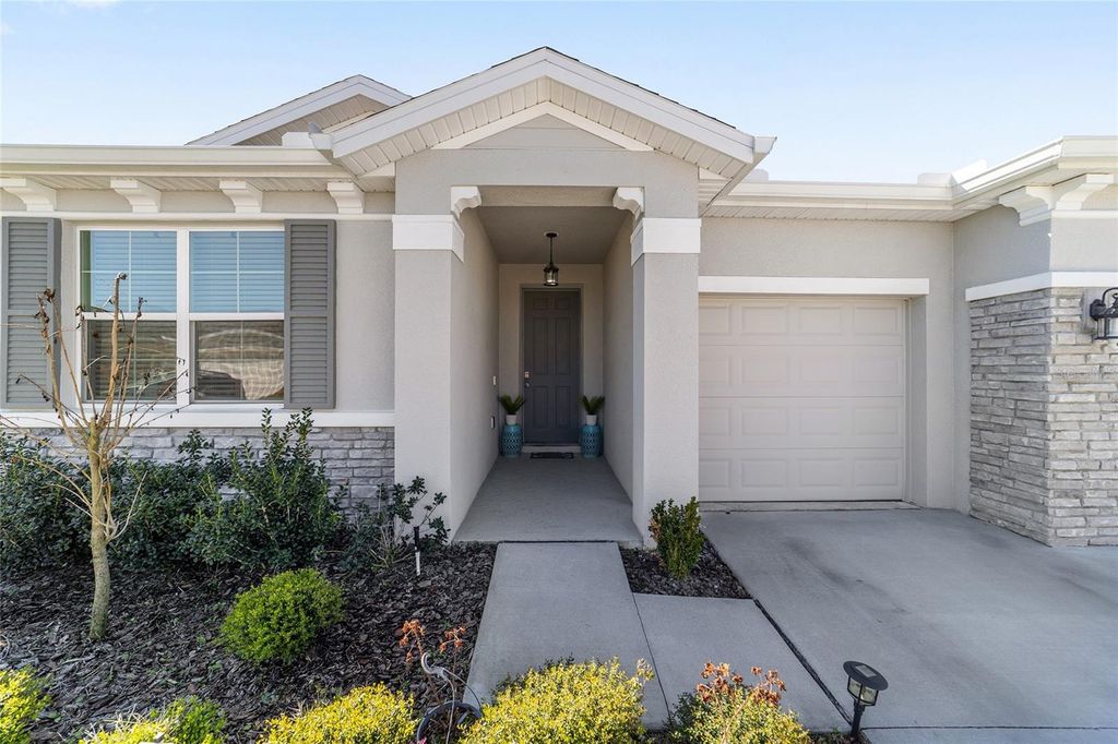 Image 11 of property listing at 5902 SW 80TH PLACE, Ocala, FL 34476