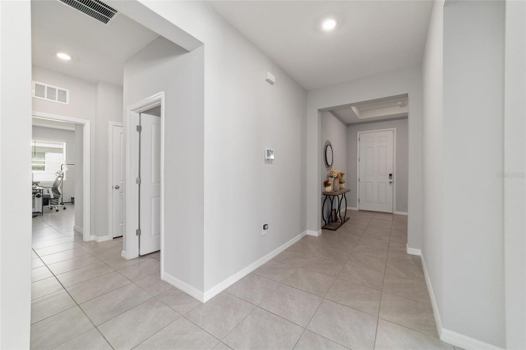 Image 14 of property listing at 5902 SW 80TH PLACE, Ocala, FL 34476