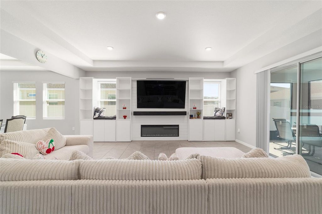 Image 17 of property listing at 5902 SW 80TH PLACE, Ocala, FL 34476