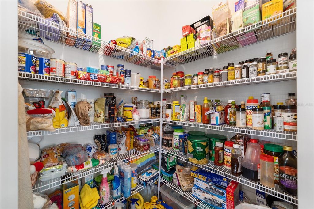 Image 37 of property listing at 5902 SW 80TH PLACE, Ocala, FL 34476