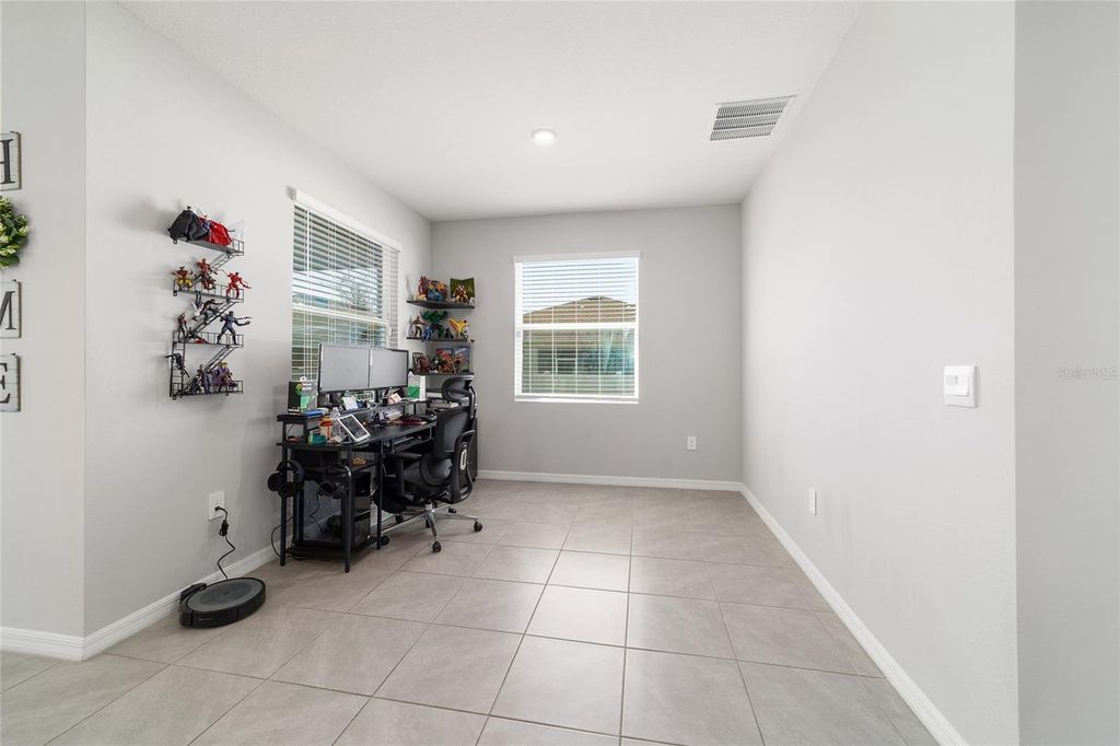 Image 38 of property listing at 5902 SW 80TH PLACE, Ocala, FL 34476