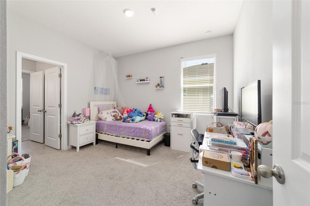 Image 49 of property listing at 5902 SW 80TH PLACE, Ocala, FL 34476