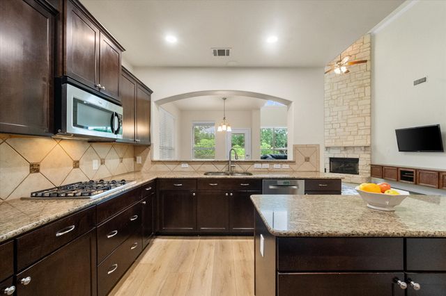 4421 Don Drive, Mansfield, TX 76063