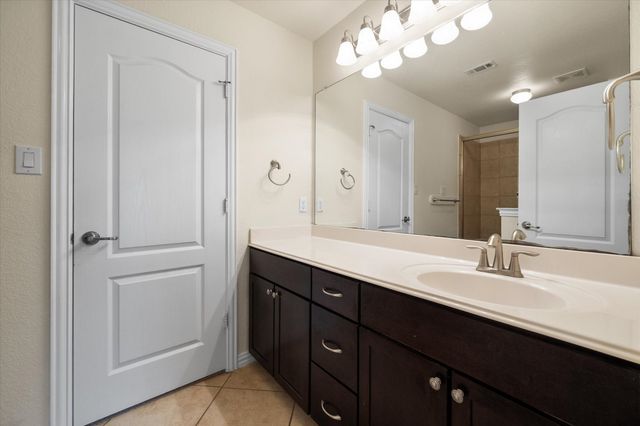4421 Don Drive, Mansfield, TX 76063