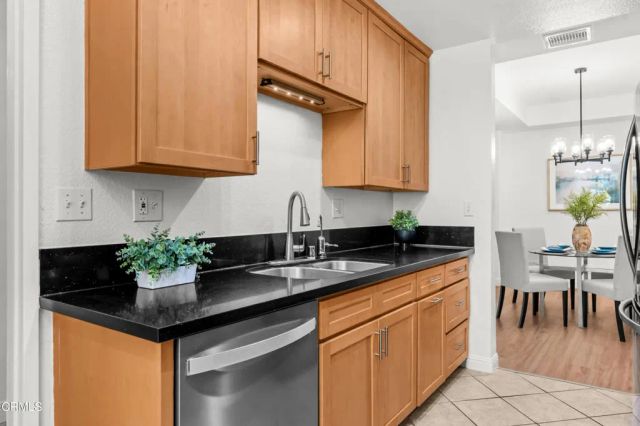 4200 Via Arbolada 123, Los Angeles, CA 90042