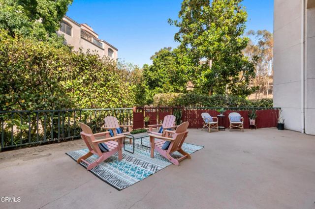 4200 Via Arbolada 123, Los Angeles, CA 90042