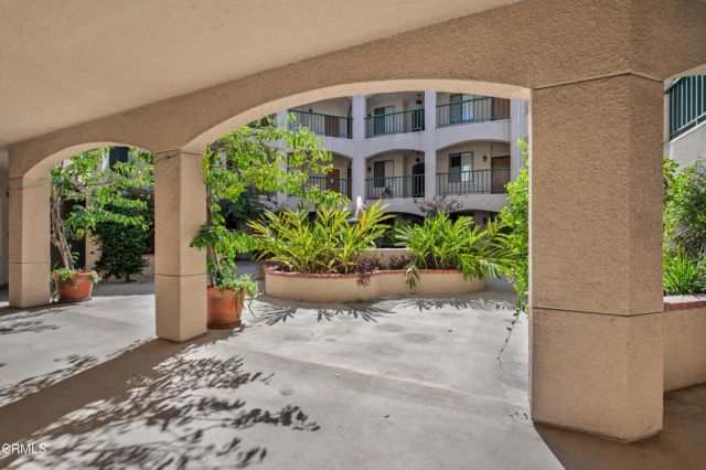 4200 Via Arbolada 123, Los Angeles, CA 90042