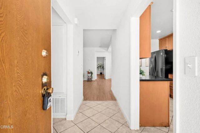 4200 Via Arbolada 123, Los Angeles, CA 90042