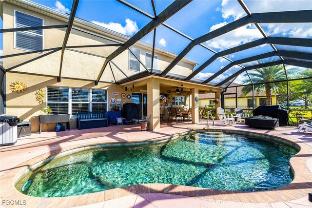 8010 Fountain Mist, Lehigh Acres, FL 33972