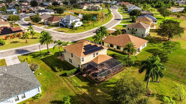 8010 Fountain Mist, Lehigh Acres, FL 33972