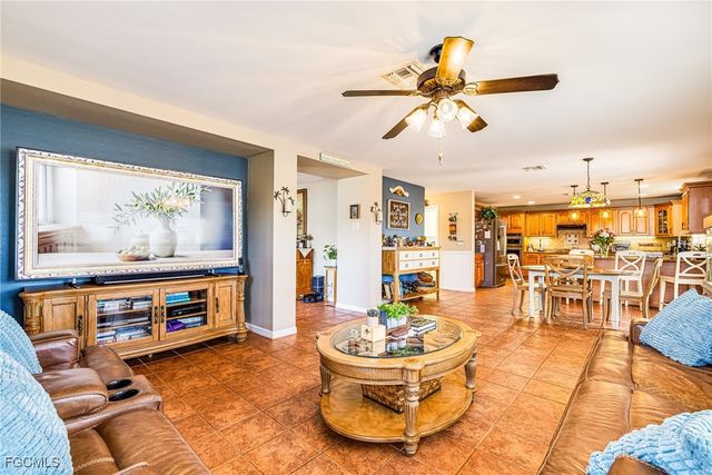 8010 Fountain Mist, Lehigh Acres, FL 33972