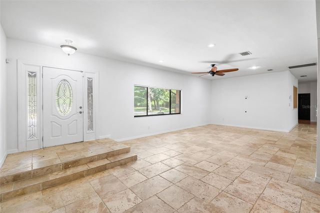 181 N SMOKEY MOUNTAIN ROAD, Seffner, FL 33584