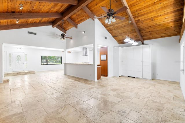 181 N SMOKEY MOUNTAIN ROAD, Seffner, FL 33584