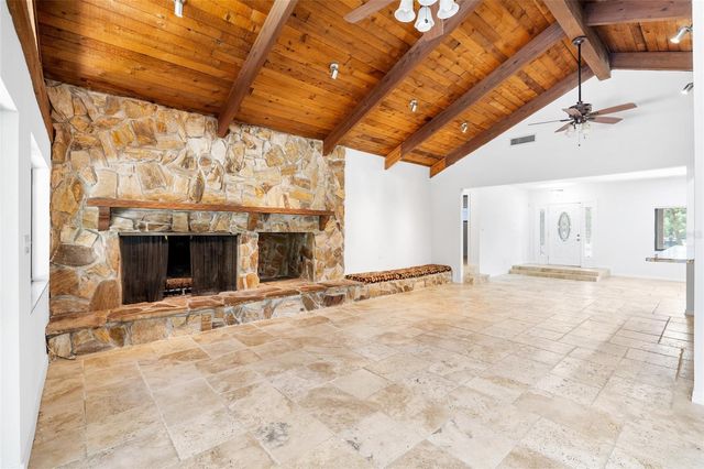 181 N SMOKEY MOUNTAIN ROAD, Seffner, FL 33584