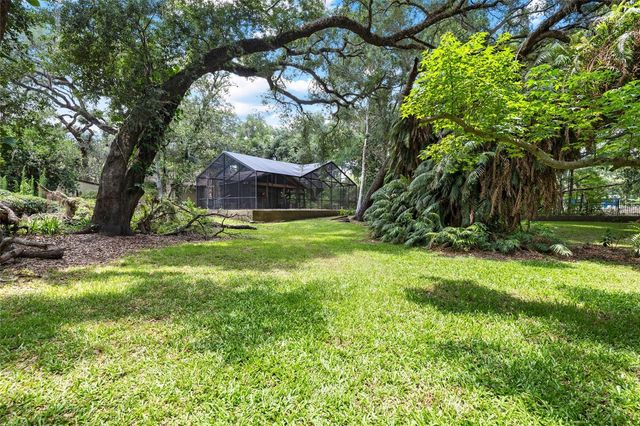 181 N SMOKEY MOUNTAIN ROAD, Seffner, FL 33584