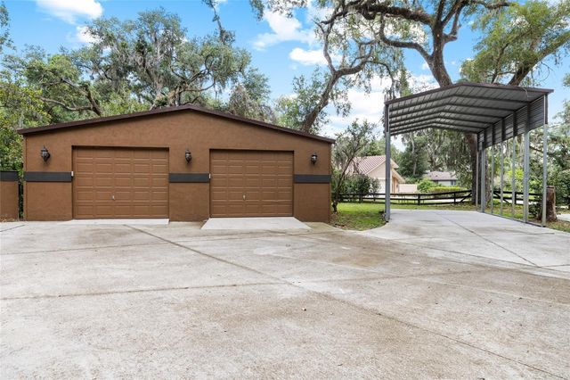 181 N SMOKEY MOUNTAIN ROAD, Seffner, FL 33584