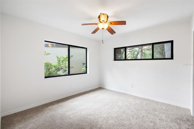 181 N SMOKEY MOUNTAIN ROAD, Seffner, FL 33584