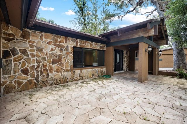 181 N SMOKEY MOUNTAIN ROAD, Seffner, FL 33584