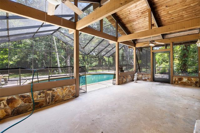 181 N SMOKEY MOUNTAIN ROAD, Seffner, FL 33584