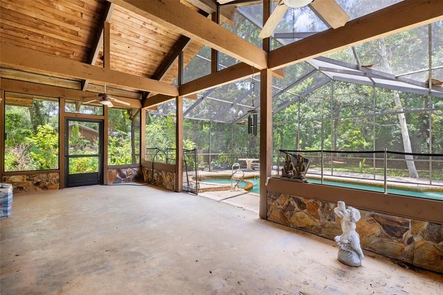 181 N SMOKEY MOUNTAIN ROAD, Seffner, FL 33584
