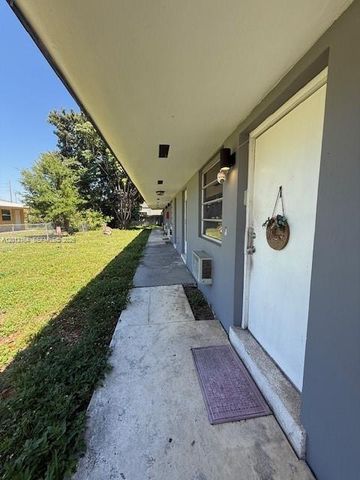 151 NW 164th ST, Miami, FL 33169