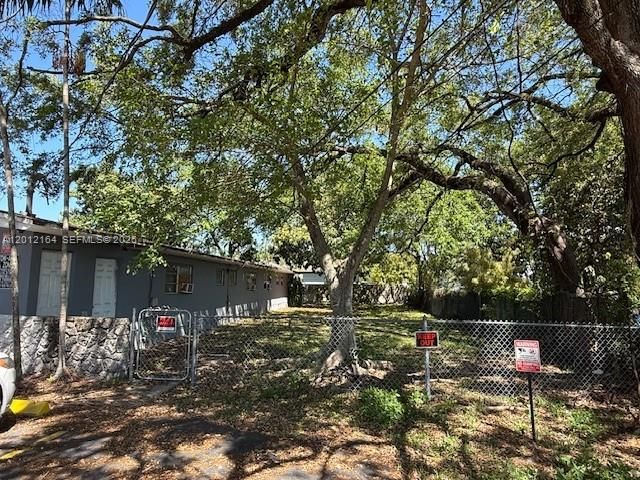 151 NW 164th ST, Miami, FL 33169