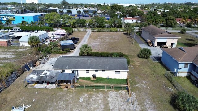 2920 Palmarita Road, West Palm Beach, FL 33406