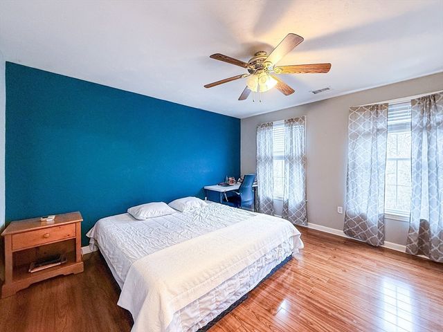 95 High St C, Uxbridge, MA 01569
