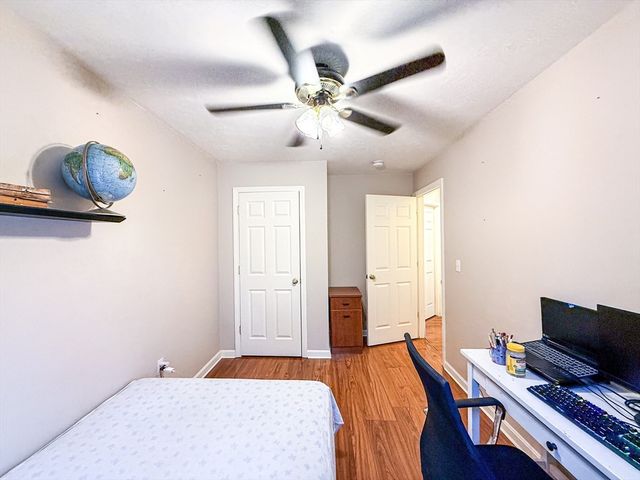 95 High St C, Uxbridge, MA 01569