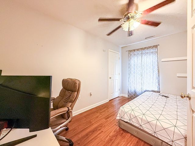 95 High St C, Uxbridge, MA 01569