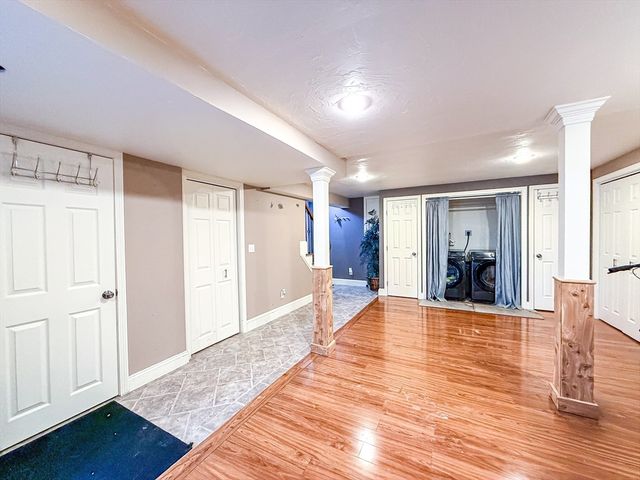 95 High St C, Uxbridge, MA 01569