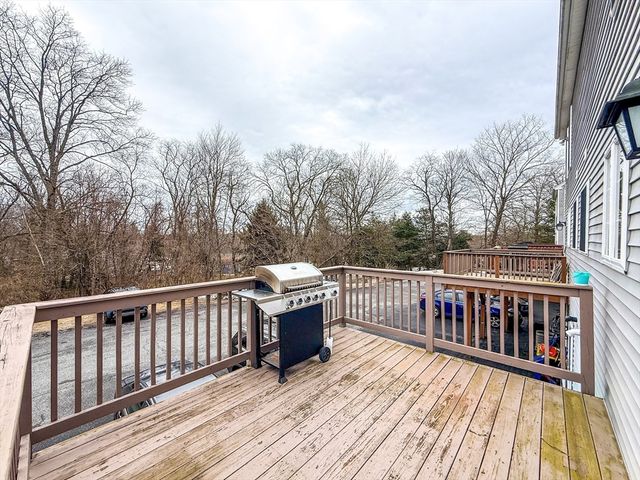 95 High St C, Uxbridge, MA 01569