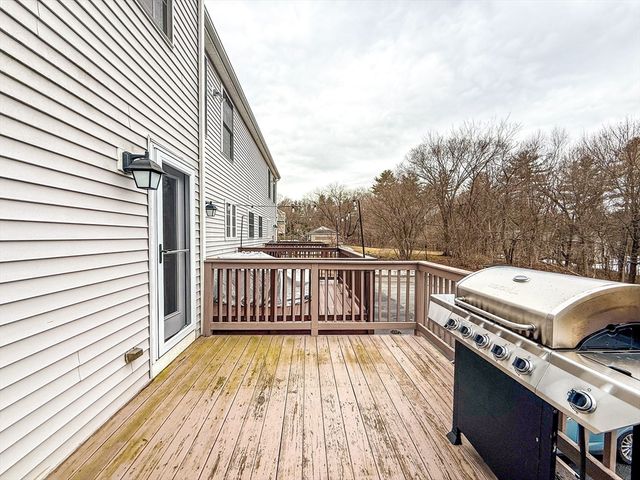 95 High St C, Uxbridge, MA 01569