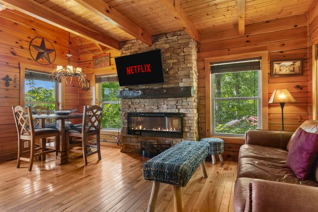 1751 Carabiner Circle, Stanton, KY 40380