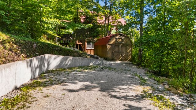 1751 Carabiner Circle, Stanton, KY 40380