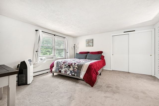 240 Meadow Wood Dr, Holden, MA 01520