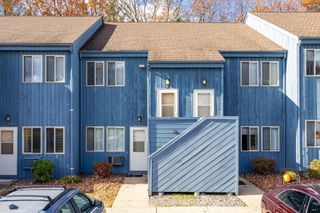 426 Emmett Street APT L, Bristol, CT 06010