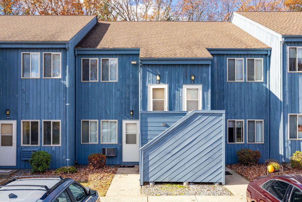 426 Emmett Street APT L, Bristol, CT 06010