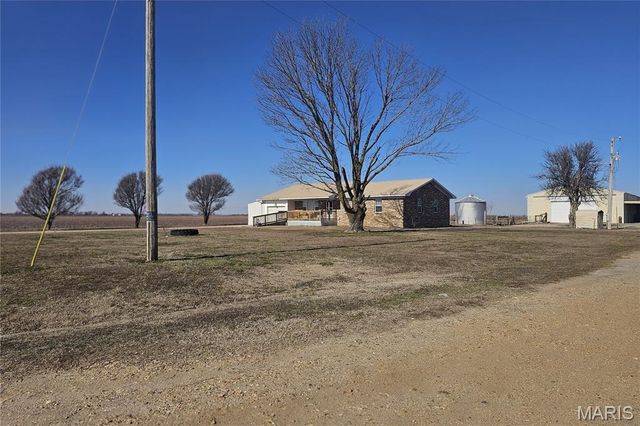 2112 County Highway 264, Gideon, MO 63848