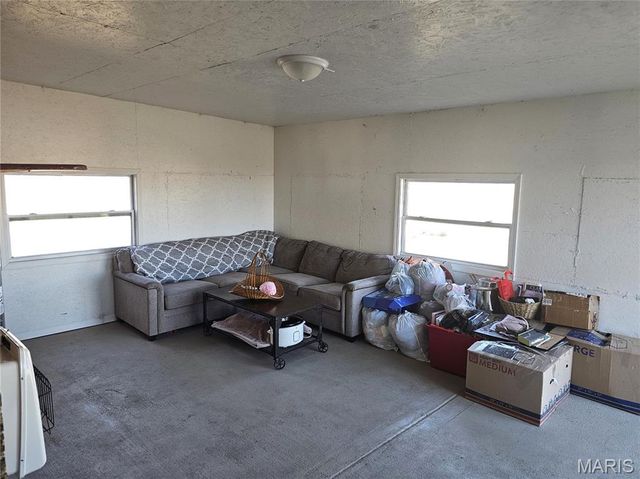 2112 County Highway 264, Gideon, MO 63848