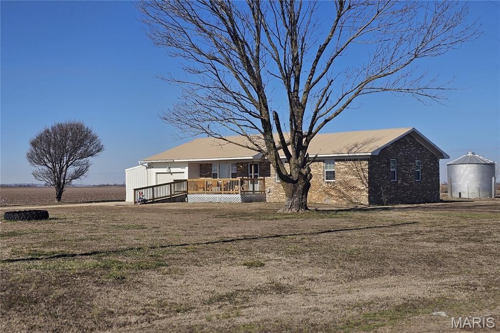 2112 County Highway 264, Gideon, MO 63848