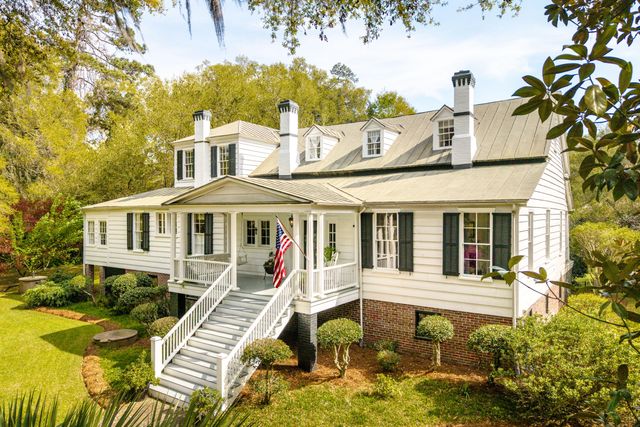 517 W Carolina Avenue, Summerville, SC 29483