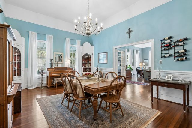 517 W Carolina Avenue, Summerville, SC 29483